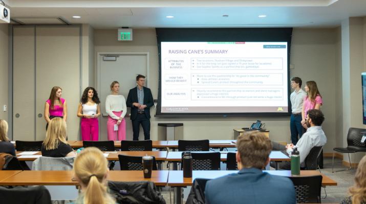 Carlson undergraduate students giving presentations as part of their Leadership Lab experience.