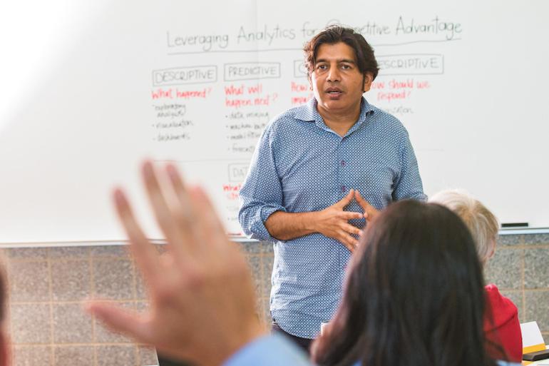 Professor Ravi Bapna in class