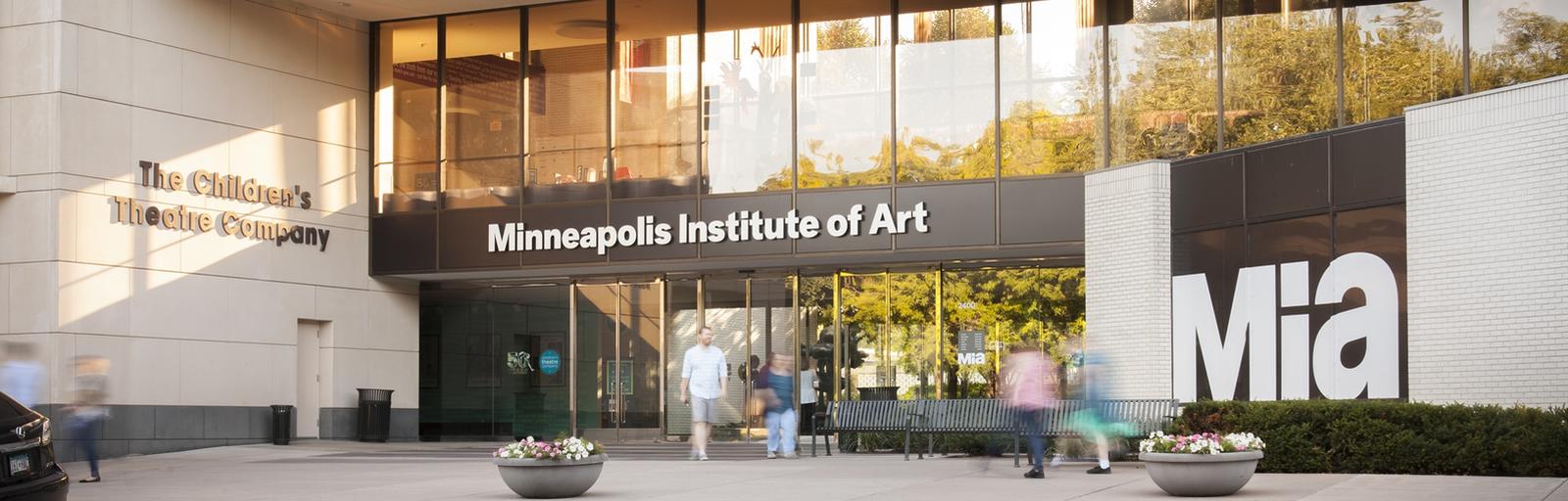 Entrance to Mia, the Minneapolis Institute of Art