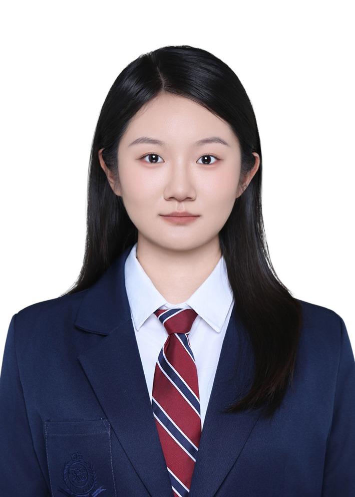 Jiarui (Flora) Liu Headshot