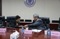 Dean Zaheer Meeting with the Business School Dean at Shanghai Jiao Tong University