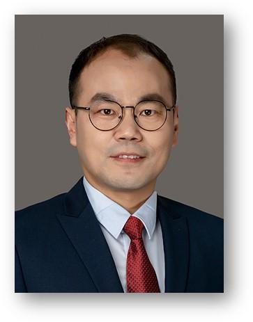 headshot of Associate Dean LU Xiaodong
