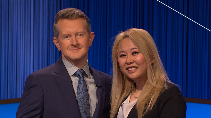 Crystal Zhao poses for a photo with Jeopardy! host Ken Jennings