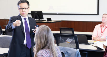 Faculty presenting in Executive Education Program
